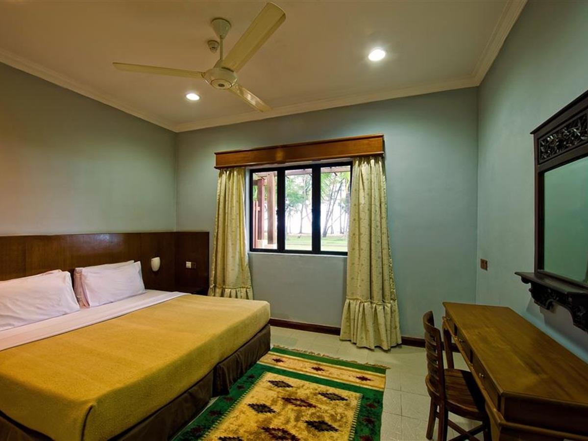 Villea Rompin Resort & Golf Kuala Rompin Exterior photo