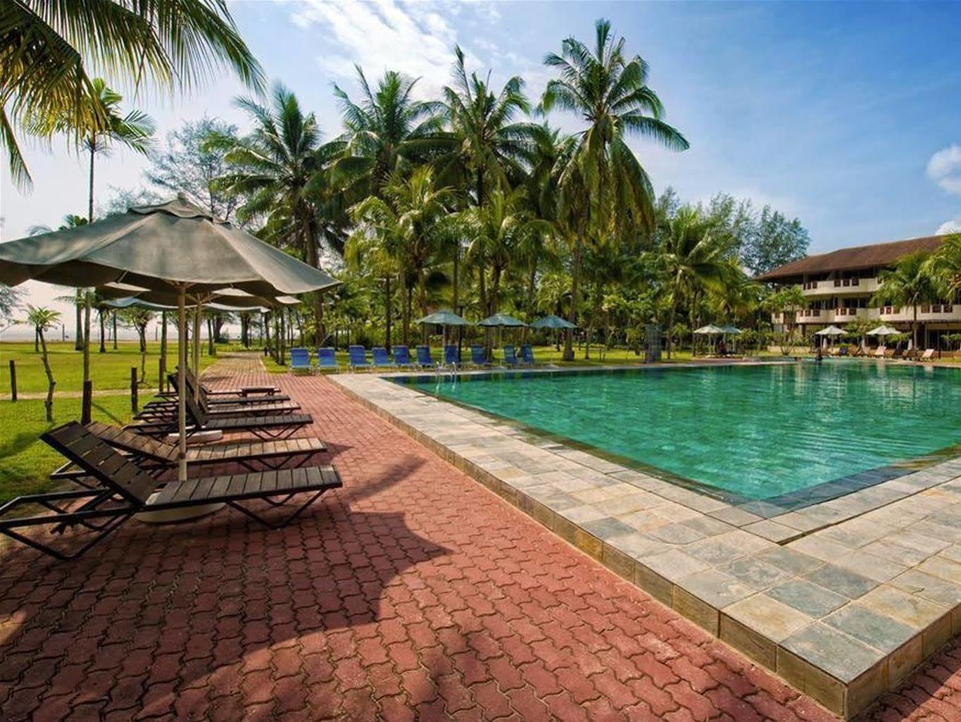 Villea Rompin Resort & Golf Kuala Rompin Exterior photo