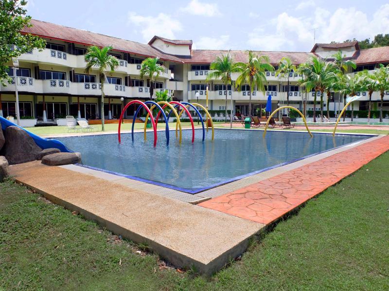 Villea Rompin Resort & Golf Kuala Rompin Exterior photo